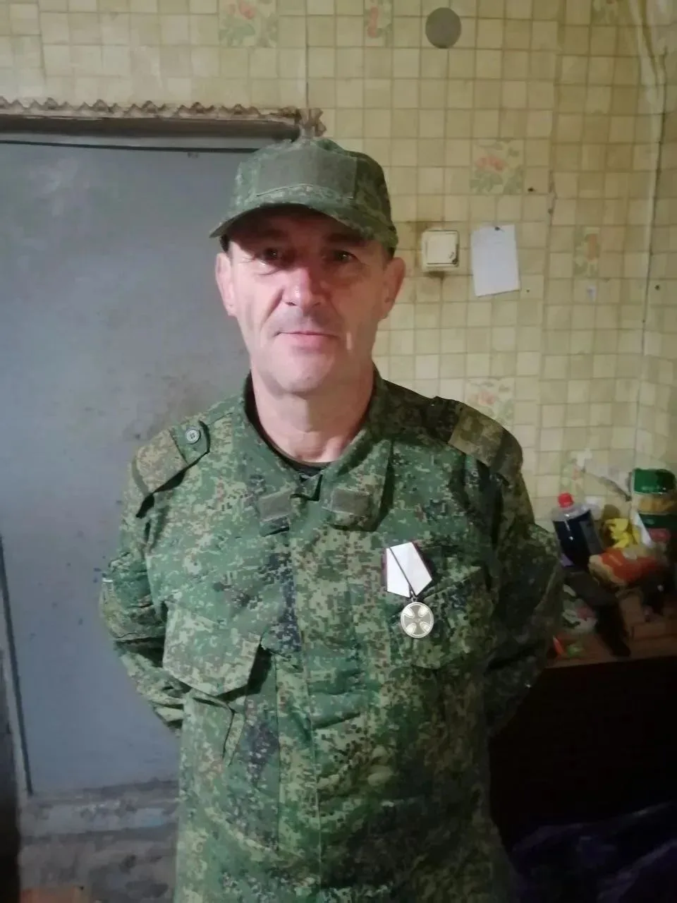 Здравствуйте, помогите пожалуйста найти мужа Николаенко Виталий Анатольевич 6.08.1976 г...
