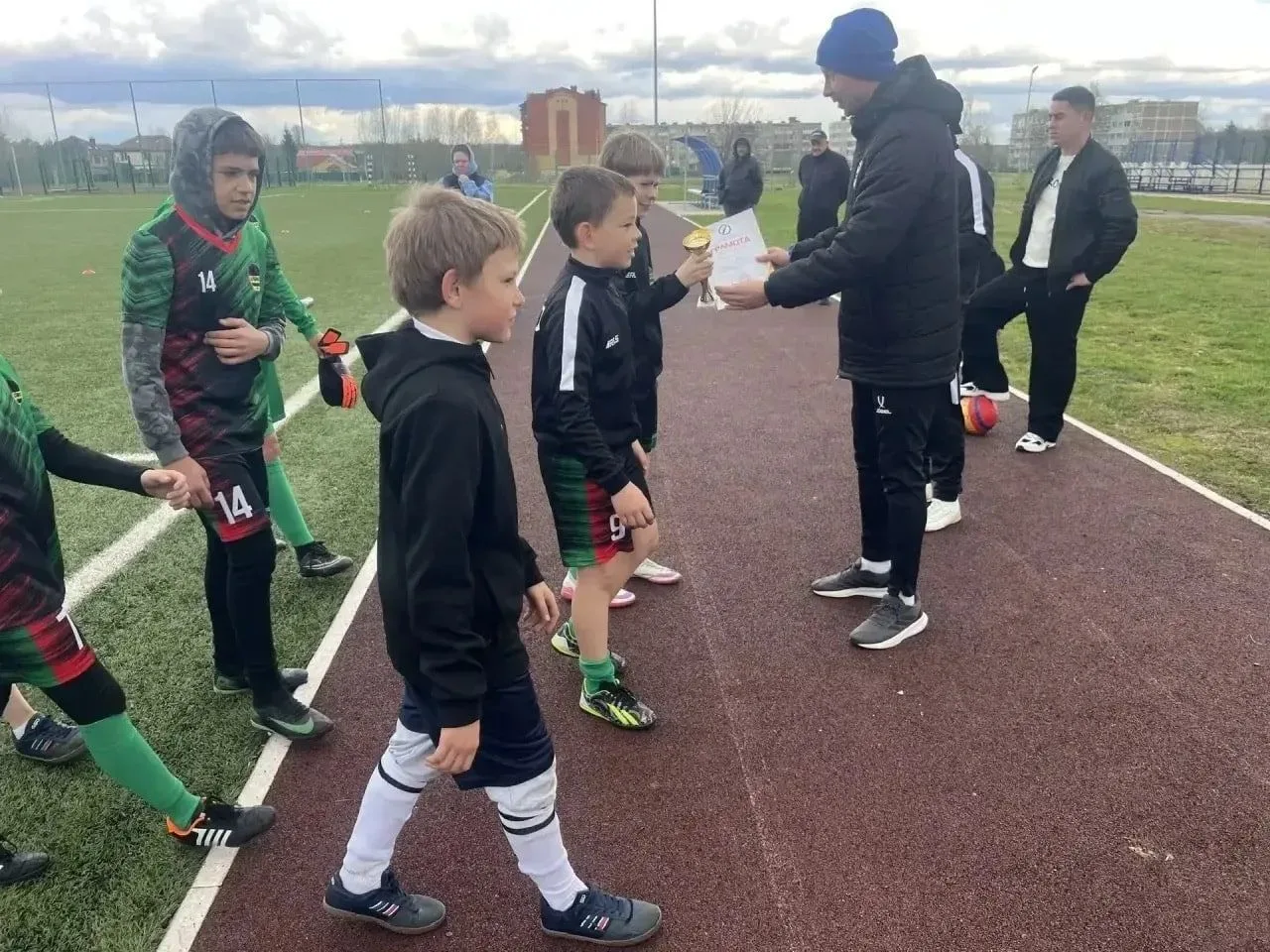 ⚽️Детский футбольный турнир прошел в Ситне-Щелканово  В спортивном комплексе «Ситне‑Щелканово» 18 ап