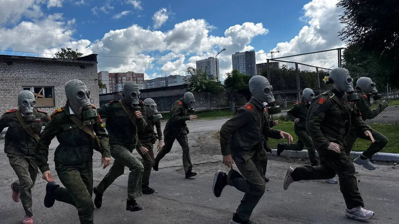Военно-спортивный лагерь на базе Балтийского высшего военно-морского училища имени Ф.Ф....