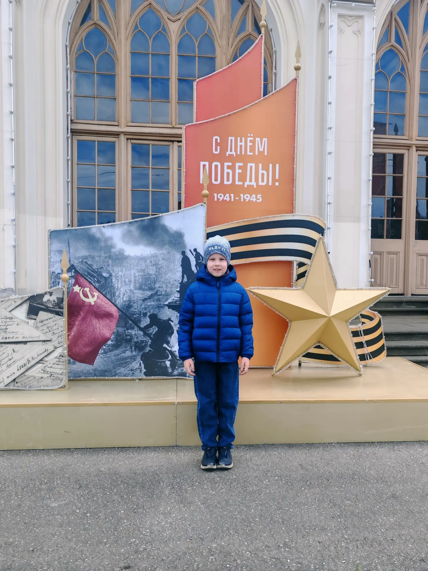 Доброе утро, дорогие друзья!  Поздравляем всех с началом новой рабочей недели и продолжаем присылать