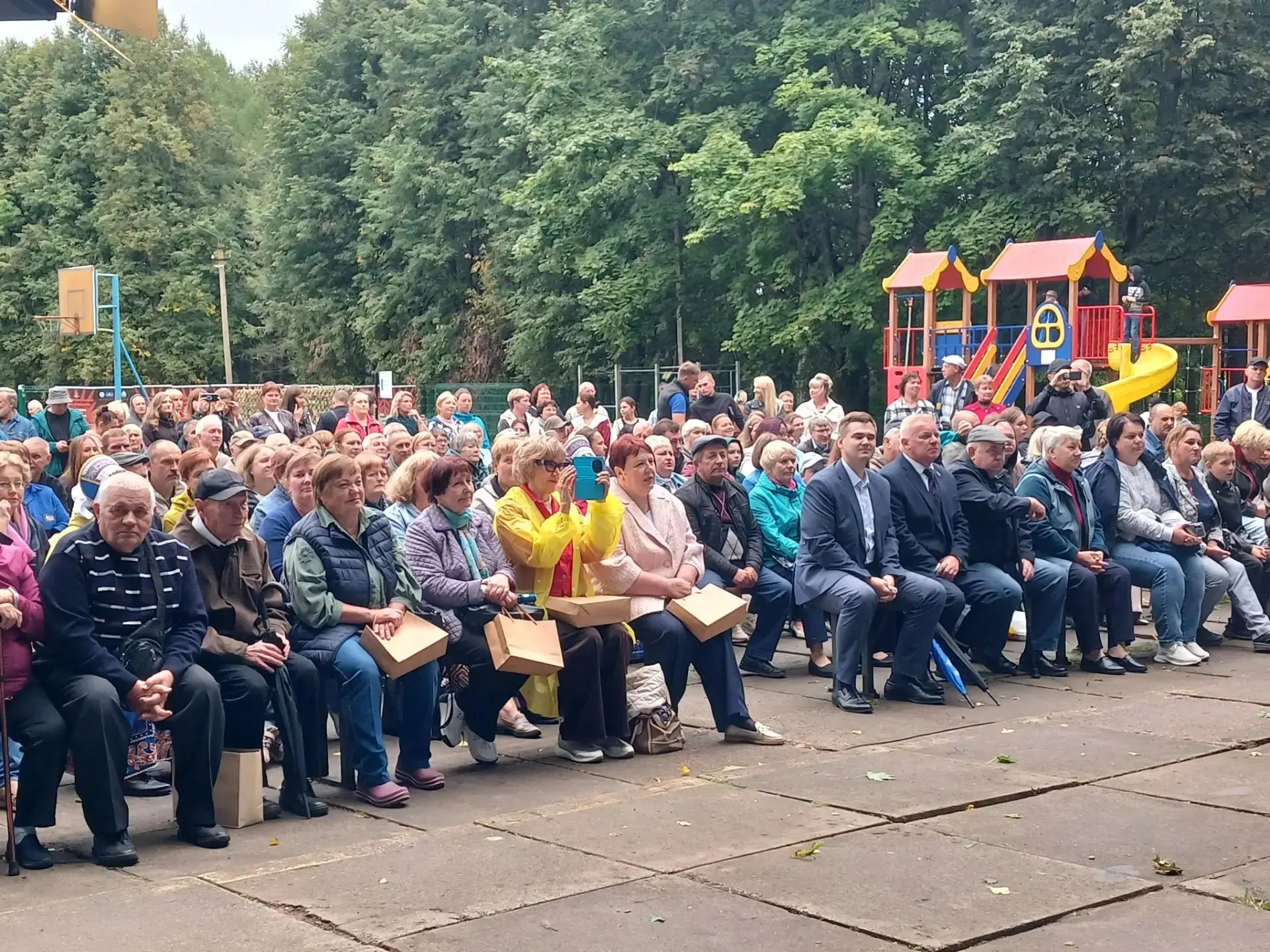 Сегодня у всех нас большой и по-настоящему общий праздник — родной Локне исполняется 12...