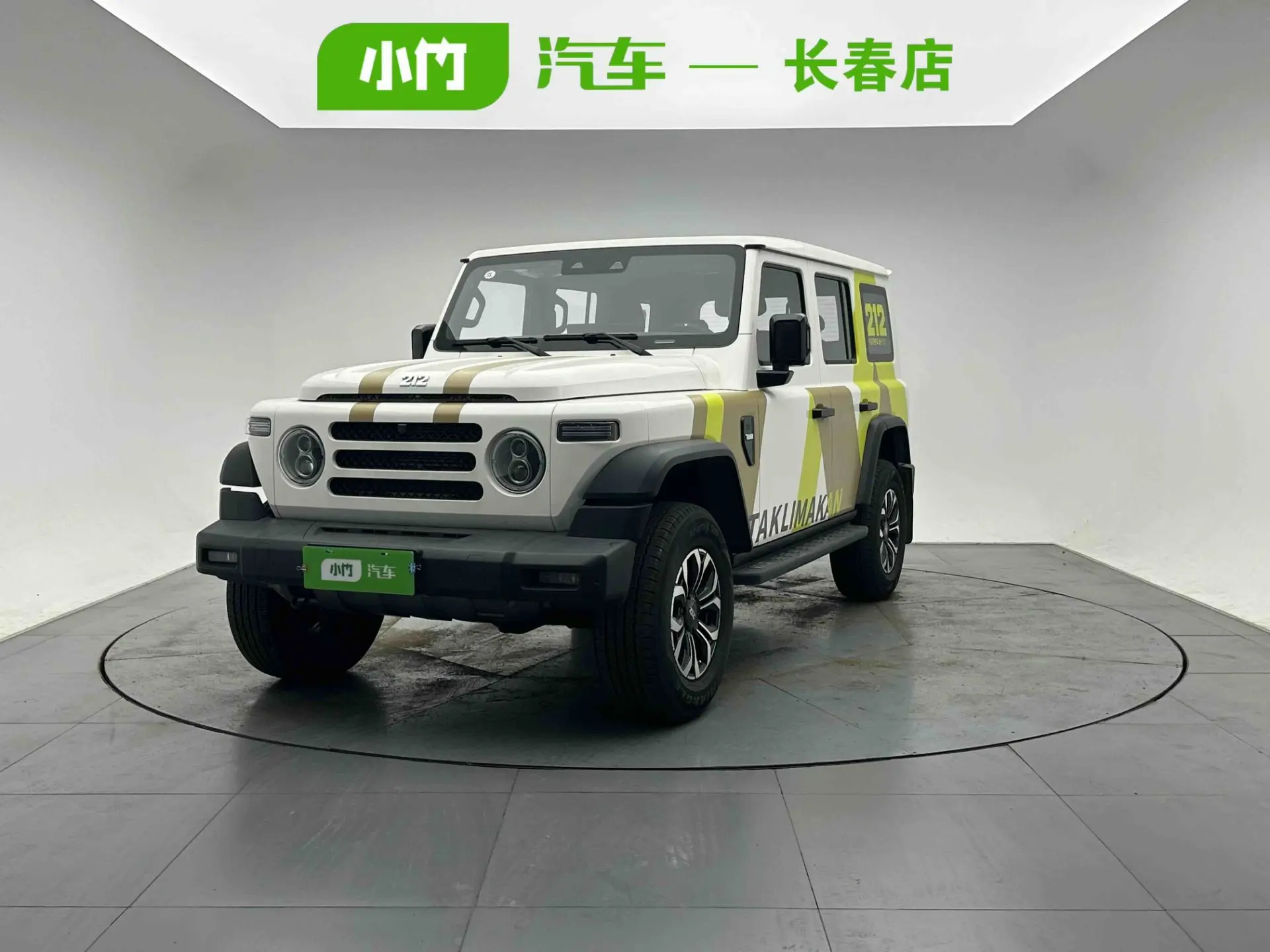 ✅ 212 T01 2.0T AT AWD Explorer