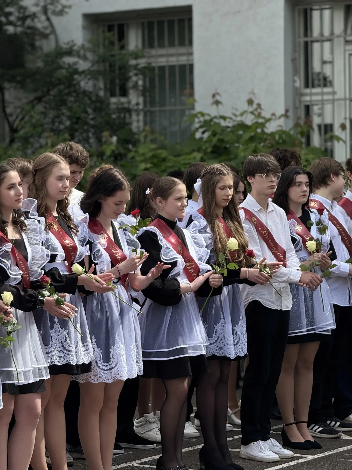 🎓✨Последний звонок — начало большого пути!  Сегодня в нашей школе для выпускников 11 класса состояла
