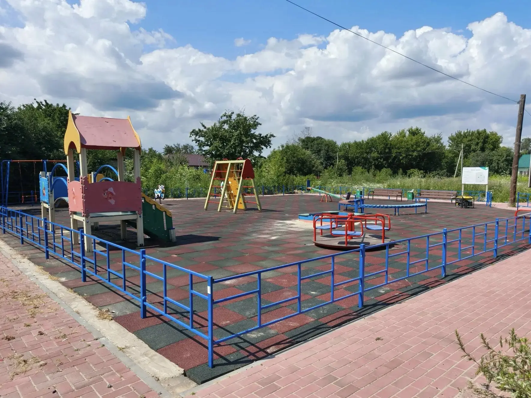 В деревне Полевая завершается благоустройство общественной территории

Благодаря национальному проек