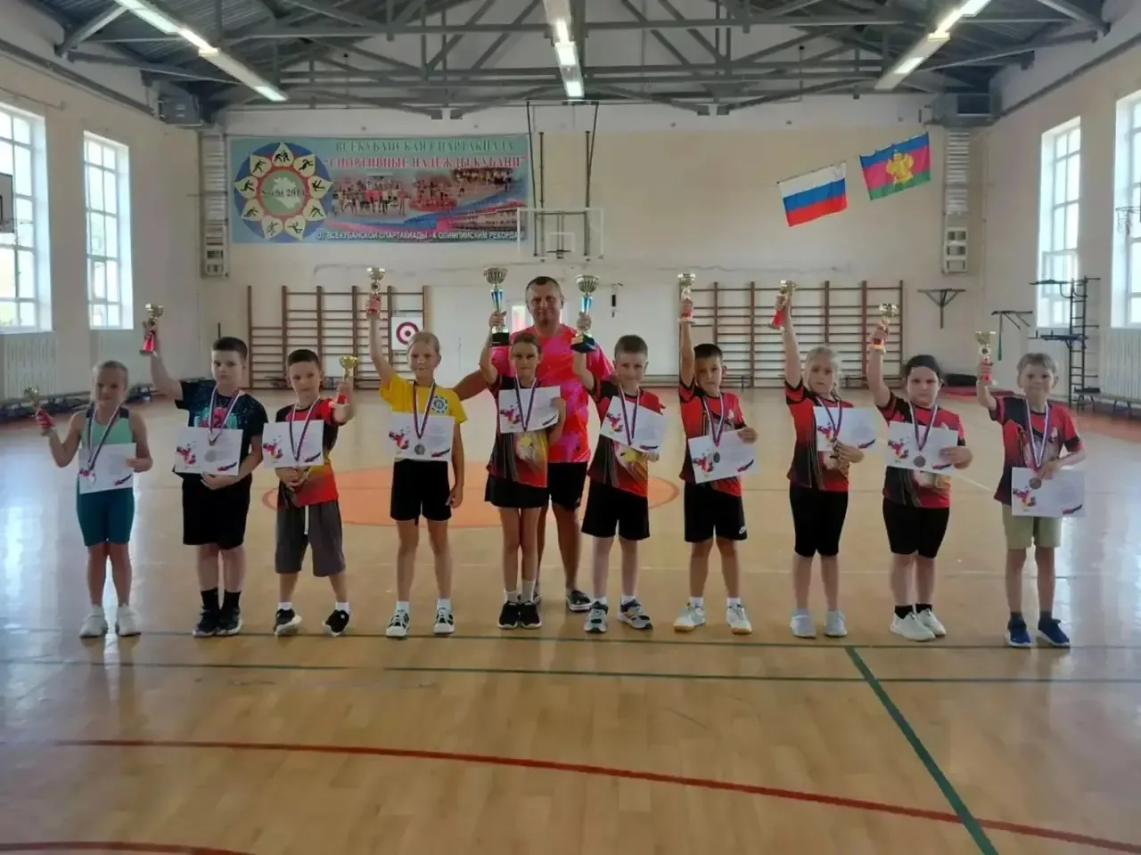 21 июля 2026 года в городе Усть-Лабинске состоялся турнир по бадминтону 🏸 «Летний волан» в смешанно