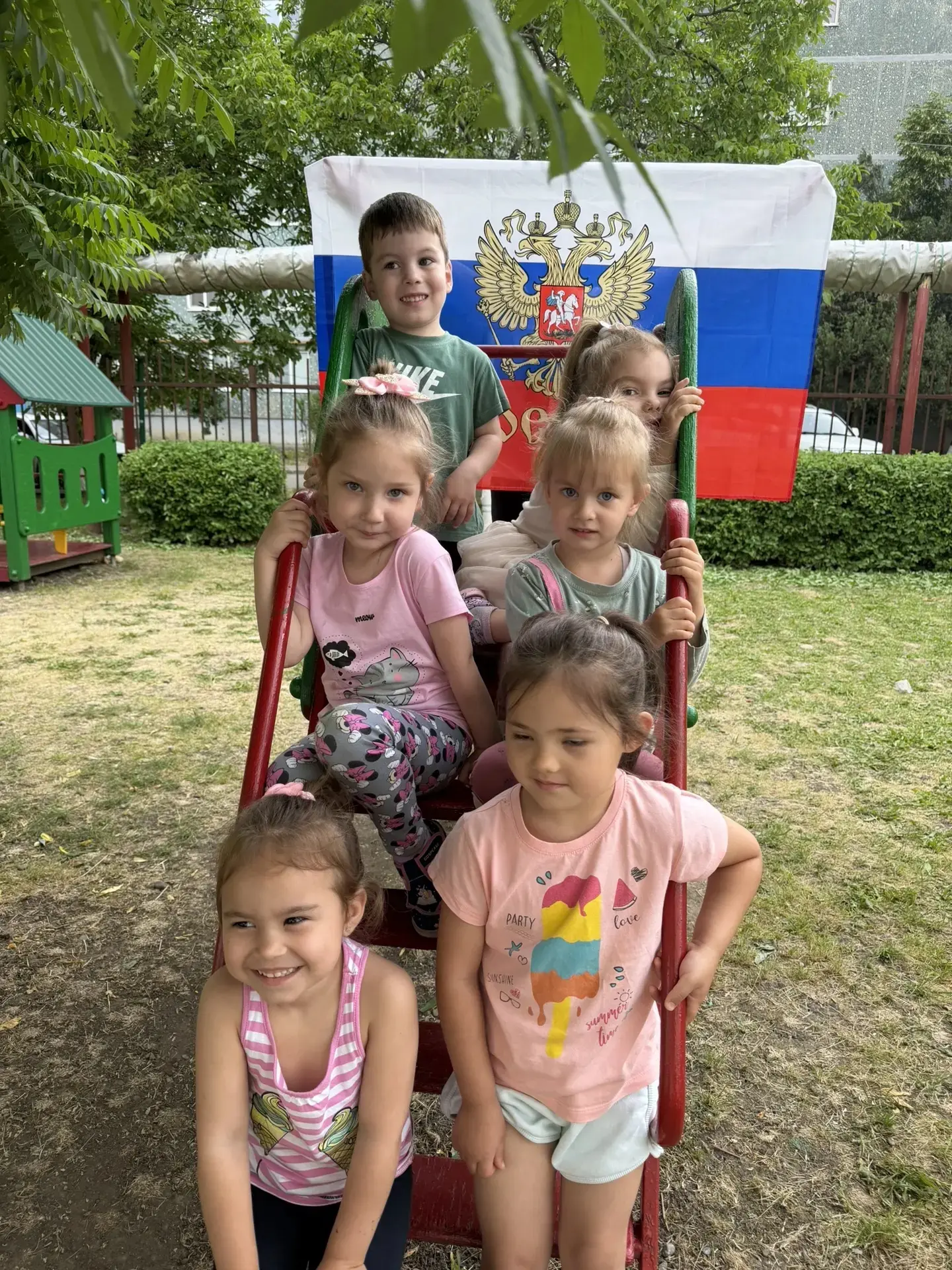 ♥️Россия — наш общий дом. Наша задача — беречь его, чтобы всегда царили мир и покой, а наши дети рос