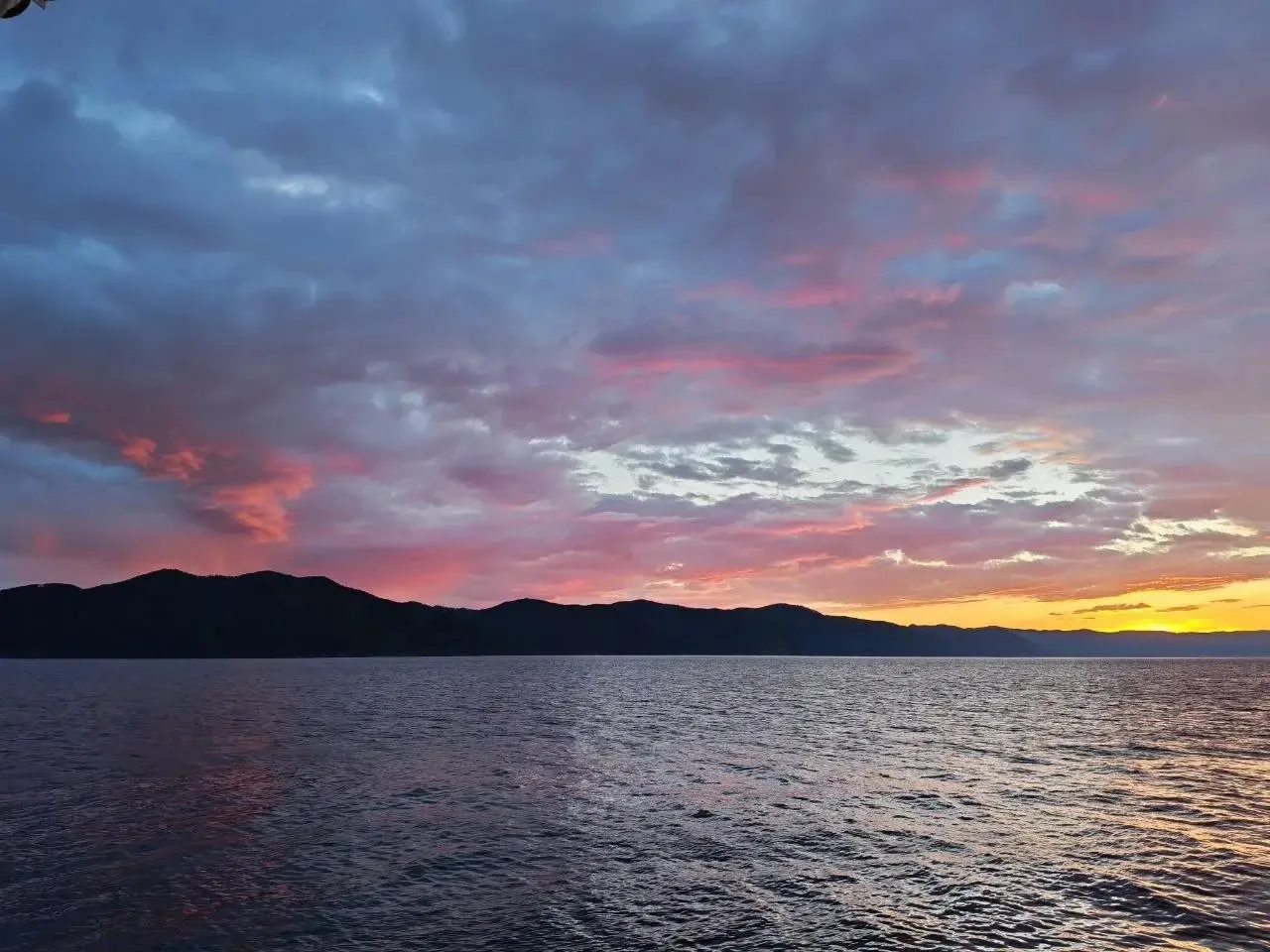 🌅 Шикарный байкальский закат