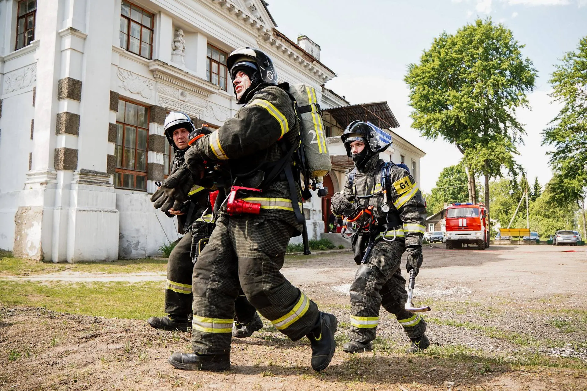 🔥 Зрительный зал в "дыму". Пожарные потушили условное возгорание в ДК 🎭  🚒 Вчера тишину посёлка Шату