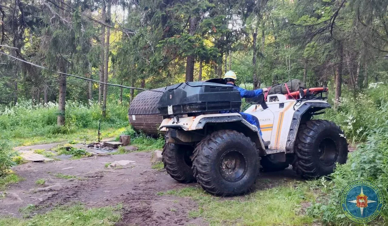 🌲 Заблудившегося в лесу мужчину нашли спасатели Миасса. 21 июня 45-летний мужчина потерялся в район