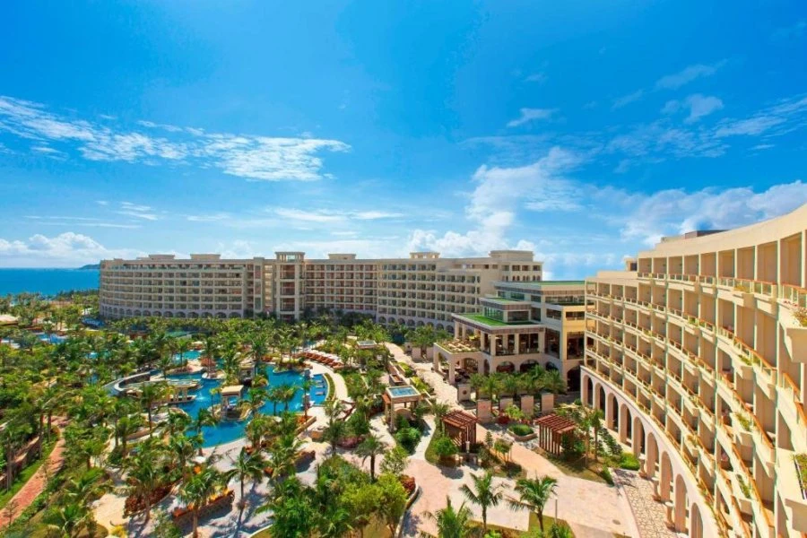 Горящий тур в Китай, Хайнань 
Прямой перелет из Москвы,  14 ночей
отель  Sheraton Sanya Haitang Bay 