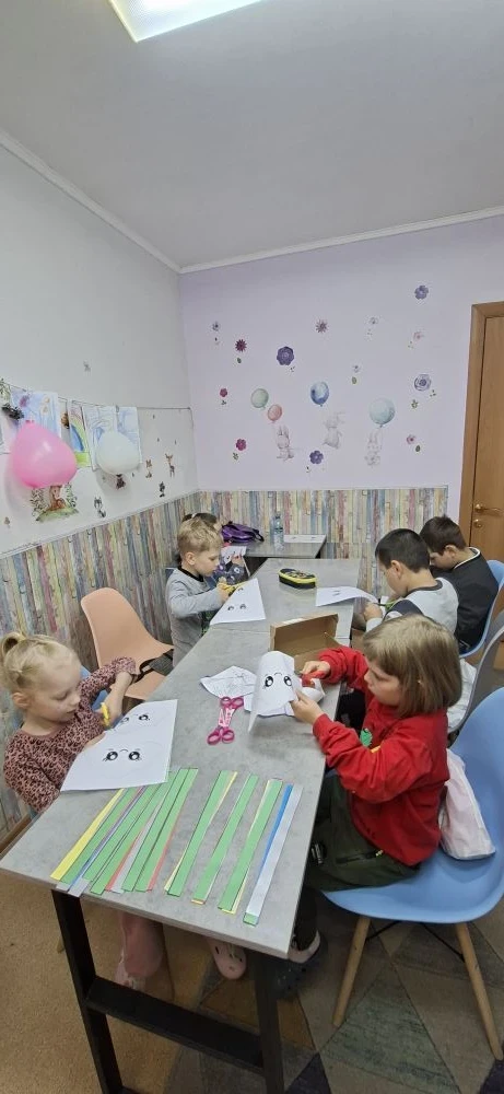 В отделении "Центр на Староникитской" начались "Нескучные каникулы" для всех желающих. ...