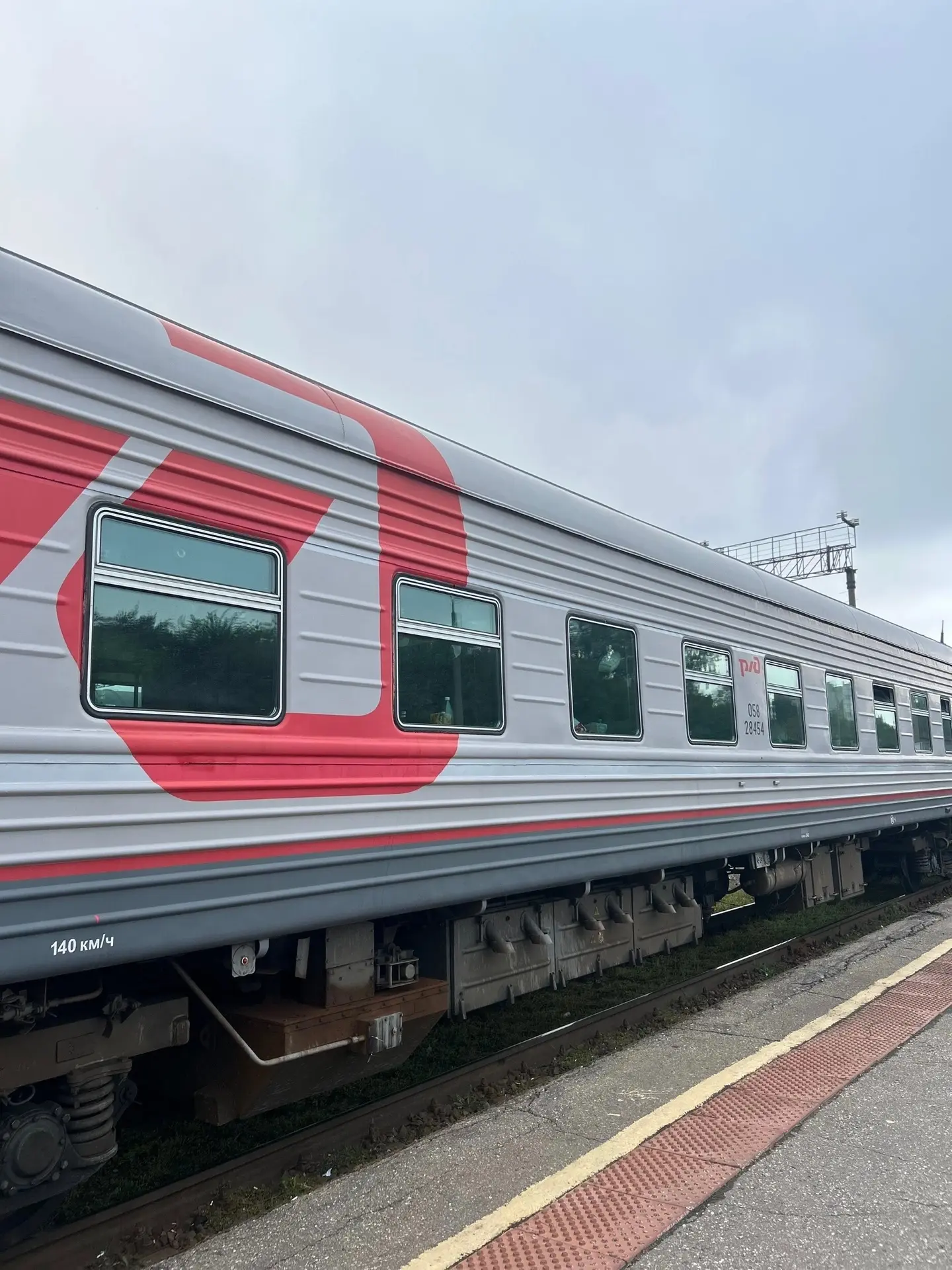 🚂 Сбор за возврат билетов на поезда дальнего следования повысят.