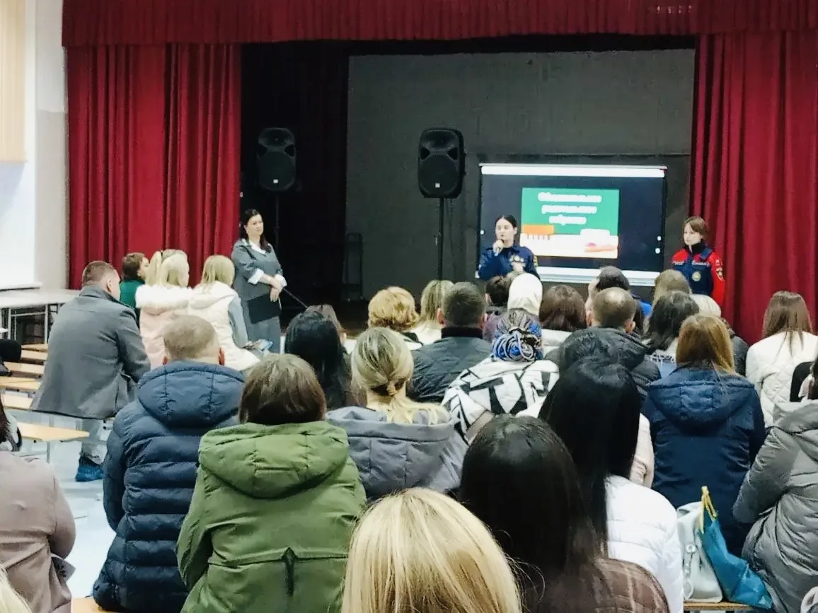#новости@mediaproject ПРОФОРИЕНТАЦИЯ👮‍♀️🧑‍🍳👨‍🚒👨‍✈️ Знаете ли вы, что более 60% выпускников сегодня р