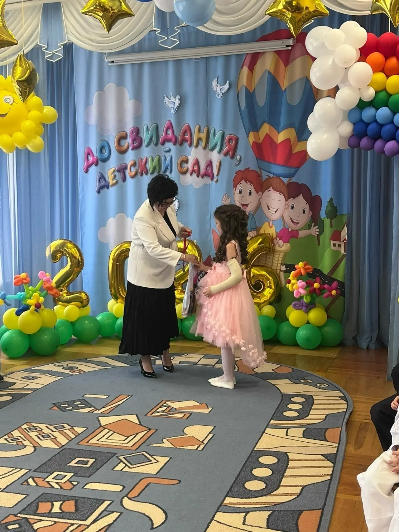 Самые лучшие 🎓✨
Сегодня в группе «Радуга» был не просто выпускной — сегодня наши малыши сделали сво