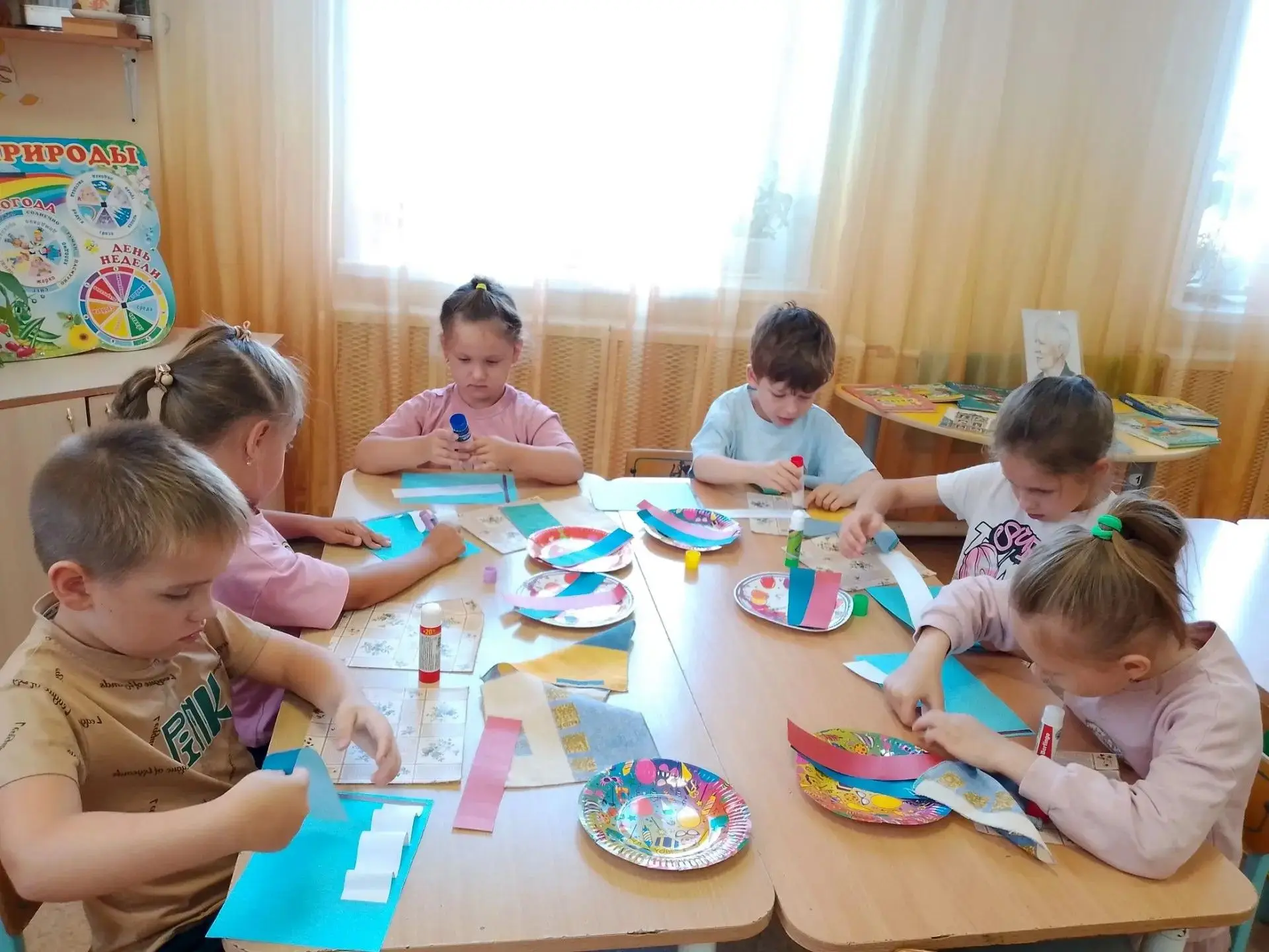 В рамках проекта "Предшкола: стандарт детского сада" на тематической неделе "Летний кал...