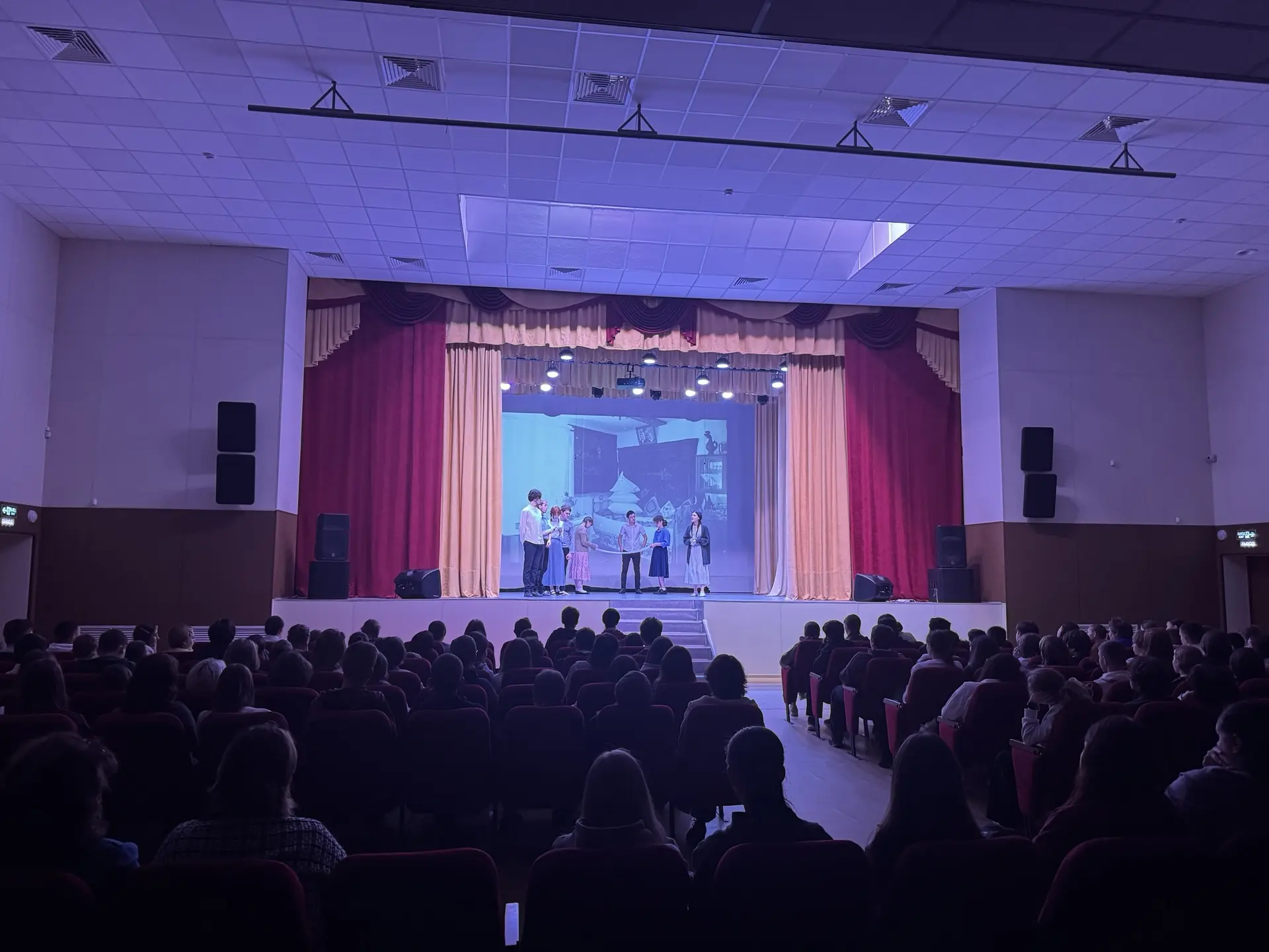 🎭 14 мая театральный коллектив Анапского индустриального техникума «Балаган» вновь отправился на гас
