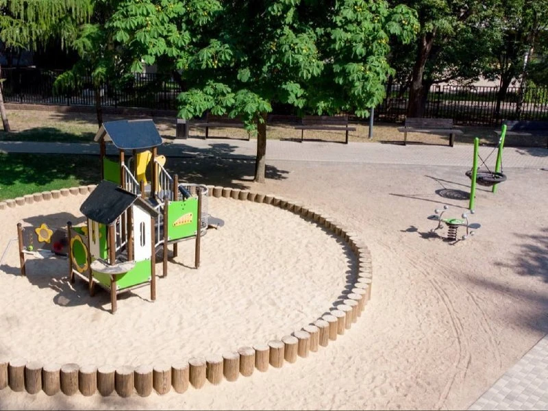 🌳 Детский парк у Таганского парка  🗓 круглосуточно  Зоны: для малышей до 3 лет (песочница, качели, п