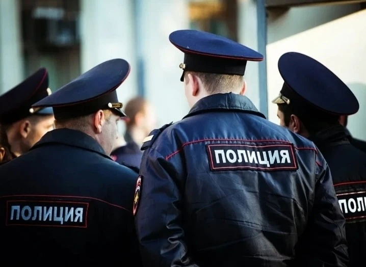 Почему дети помогают мошенникам грабить своих родителей? В Екатеринбурге добычей аферистов стали зол