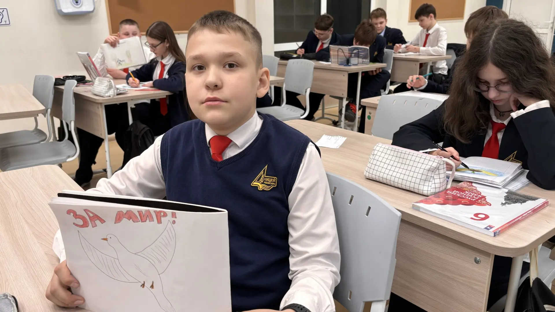 🎉1 Мая - праздник Весны🌷 и Труда⚒   🎈Первомай – символ весны, расцвета природы и солнечного тепла. 1