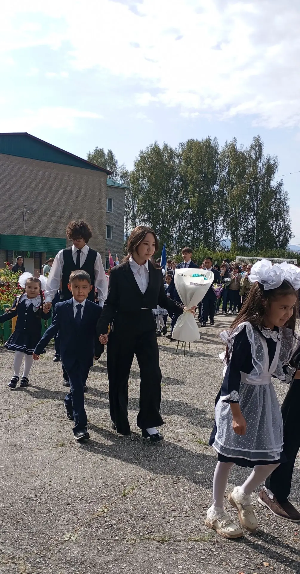 С новым учебным годом! 🎓📚