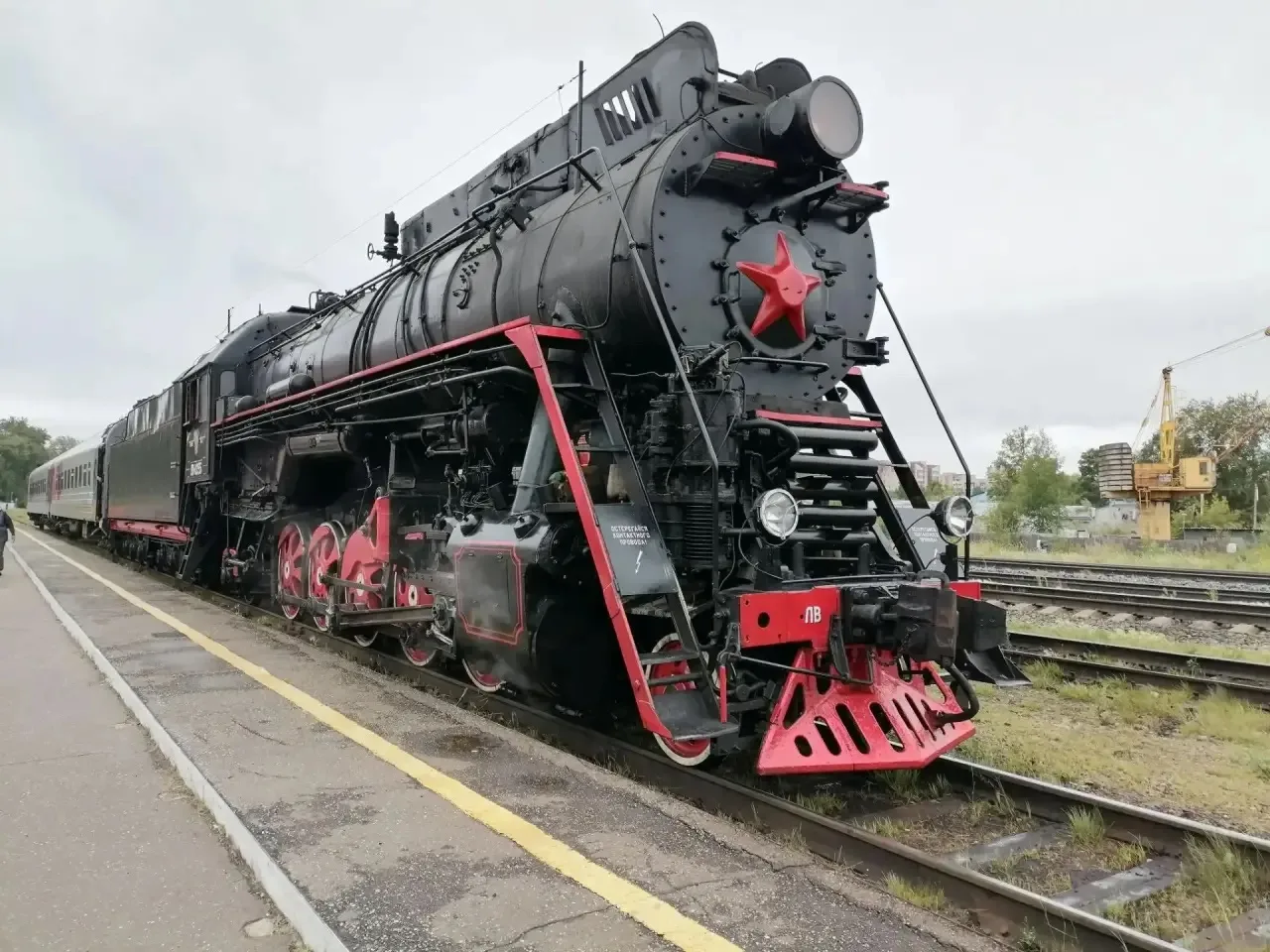 Состоялся первый рейс ретропоезда по маршруту к православным святыням
