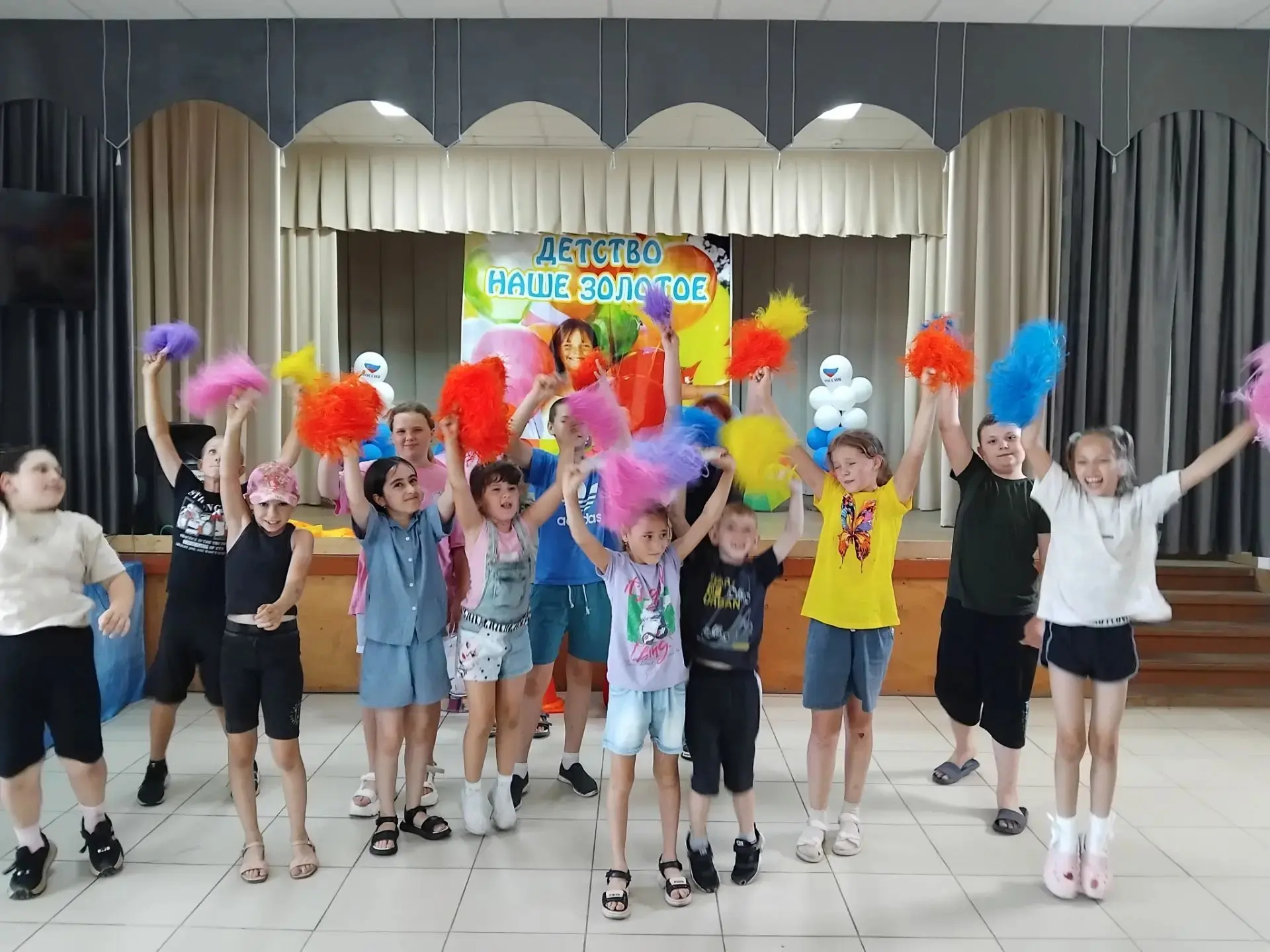 👫🎈🌞"Это весёлое лето!"🌞🎈👫под таким названием сегодня прошла игровая программа на летней досуго