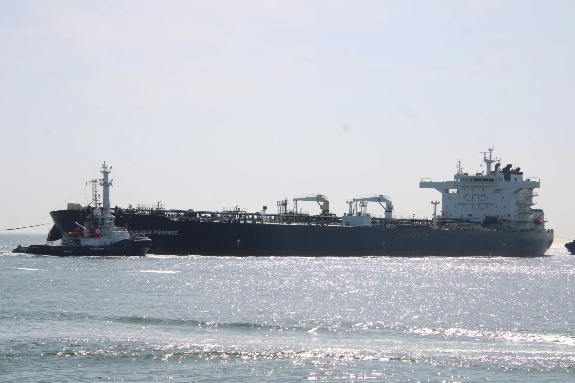 🇦🇷⚓⛴  Танкер под флагом Мэн рассорил президента и губернатора Аргентины