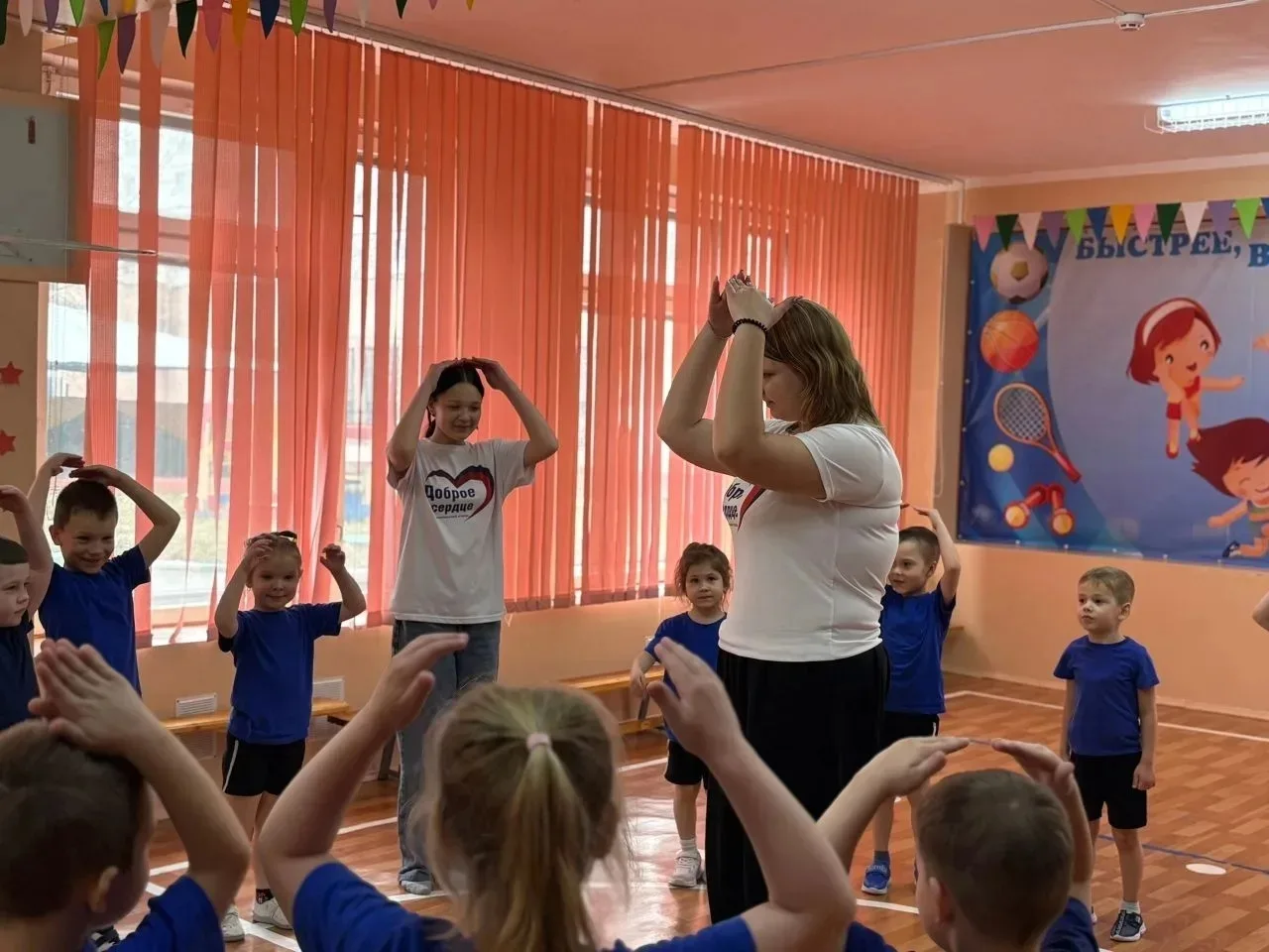 В #умная_школа продолжается неделя "Время быть здоровым". Волонтерский отряд нашей школы "Доброе сер