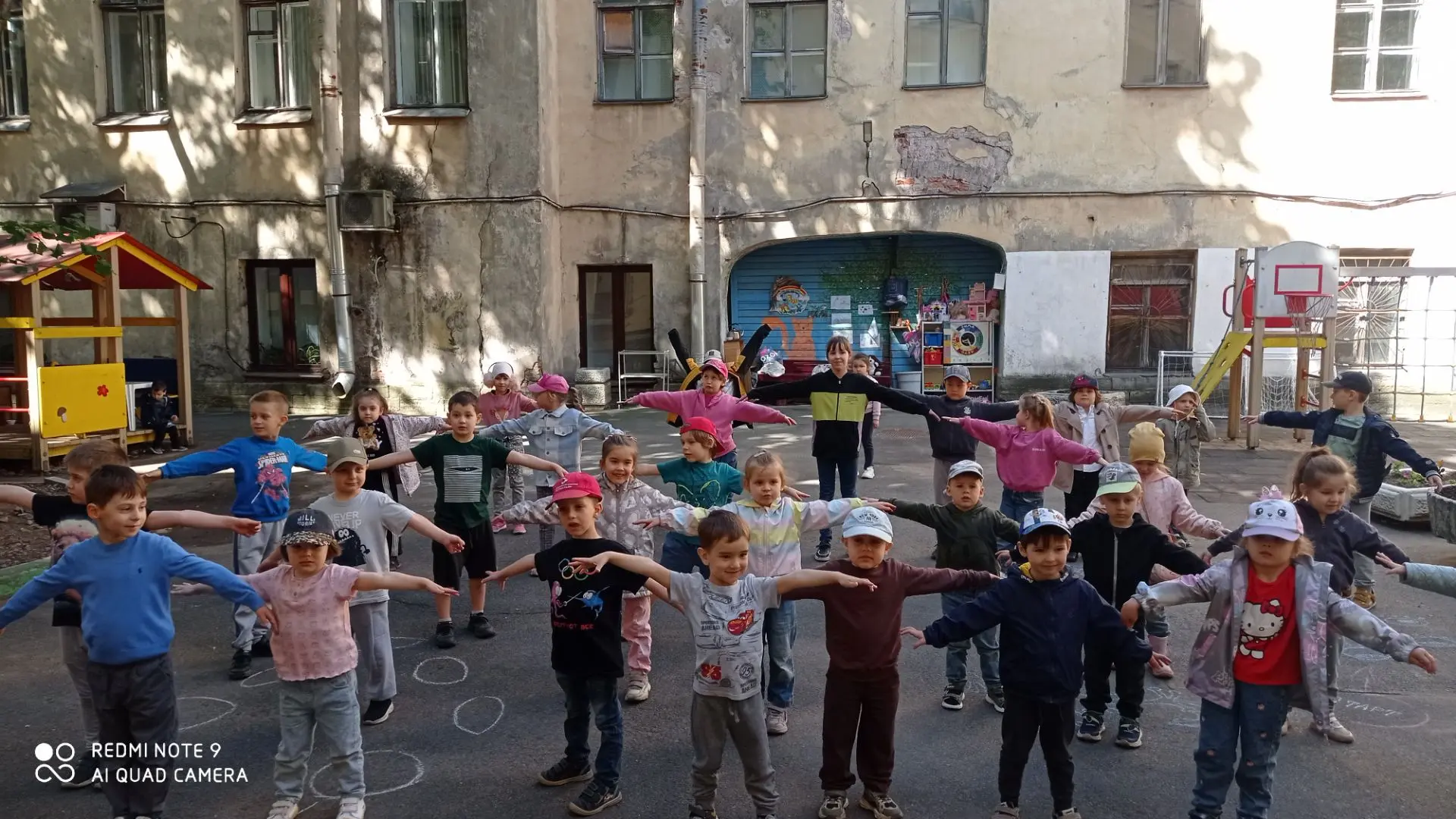 Брызги счастья и звонкий смех! 💦🎵 В нашем детском саду прошёл яркий музыкально-спортивный праздник