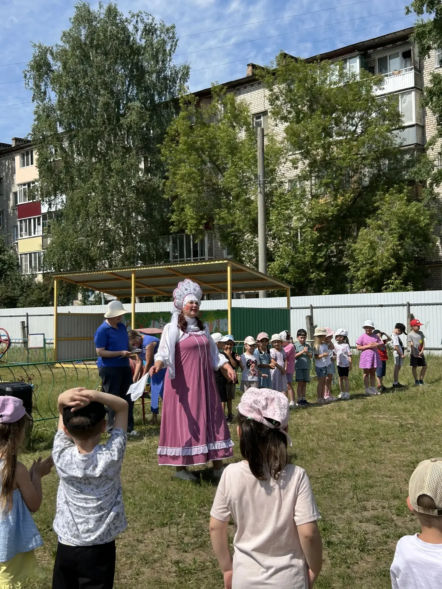 🇷🇺 С Днём России!

✨️Сегодня в нашем детском саду было по-настоящему празднично и весело! Мы с реб