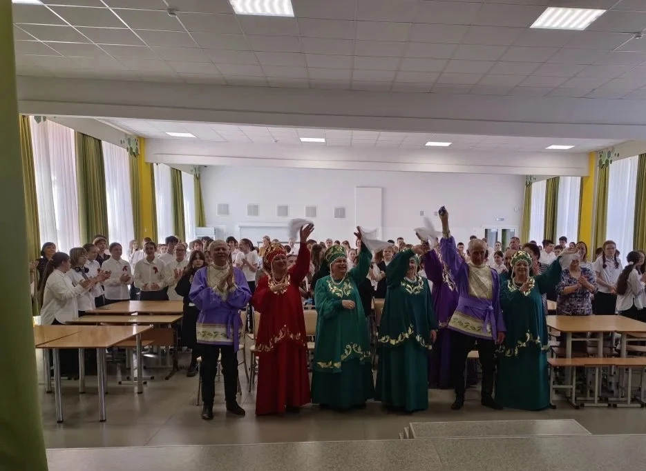 В преддверии празднования Дня Победы в школе прошел фестиваль военно-патриотической песни! 🇷🇺   Мног