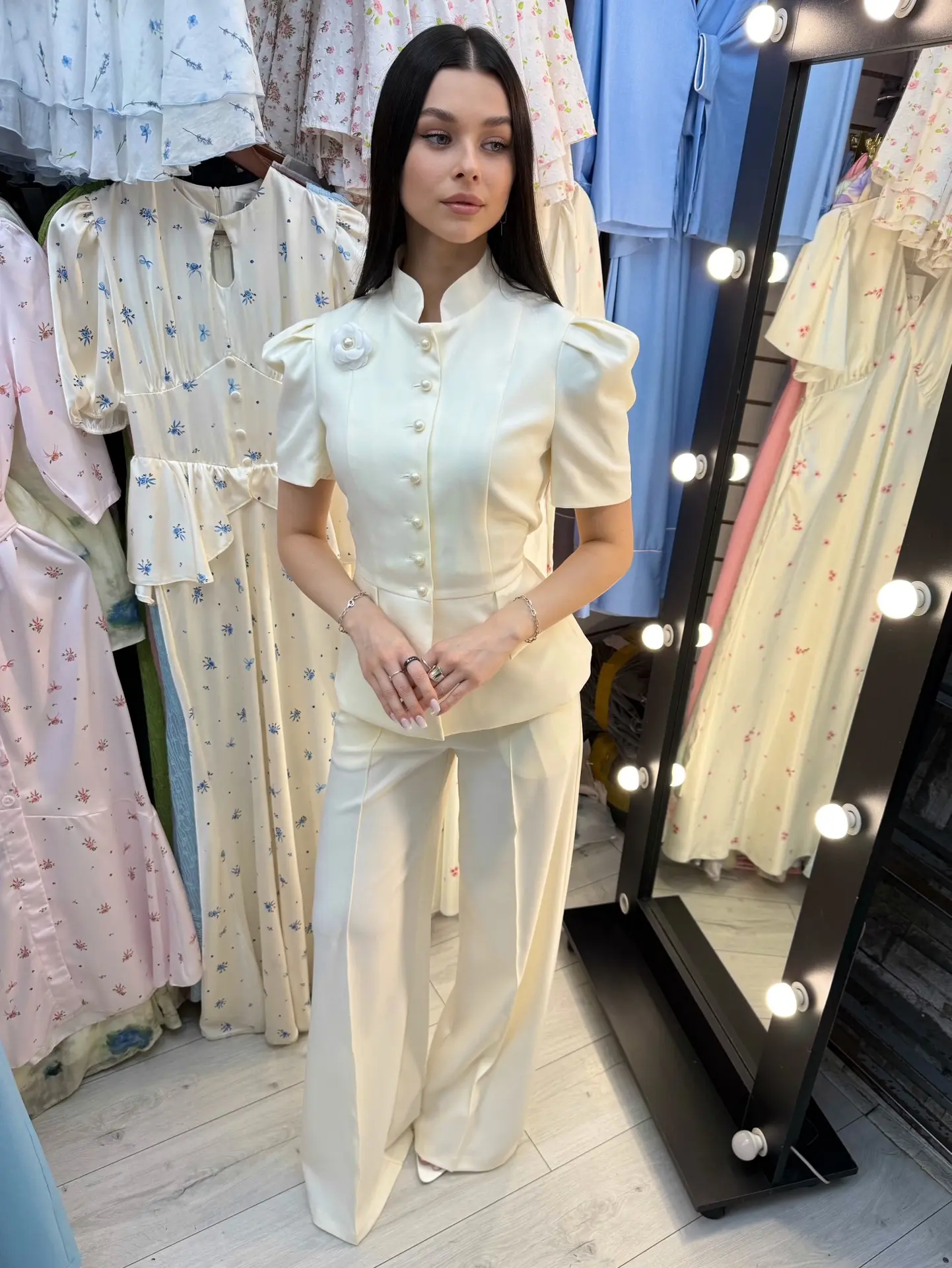 🔥 Тренд года 

⚡Шикарнейший костюм двойка 

⚡Размеры: S(42-44); M(44-46)

⚡Цена: 3500 рублей (₽)

У