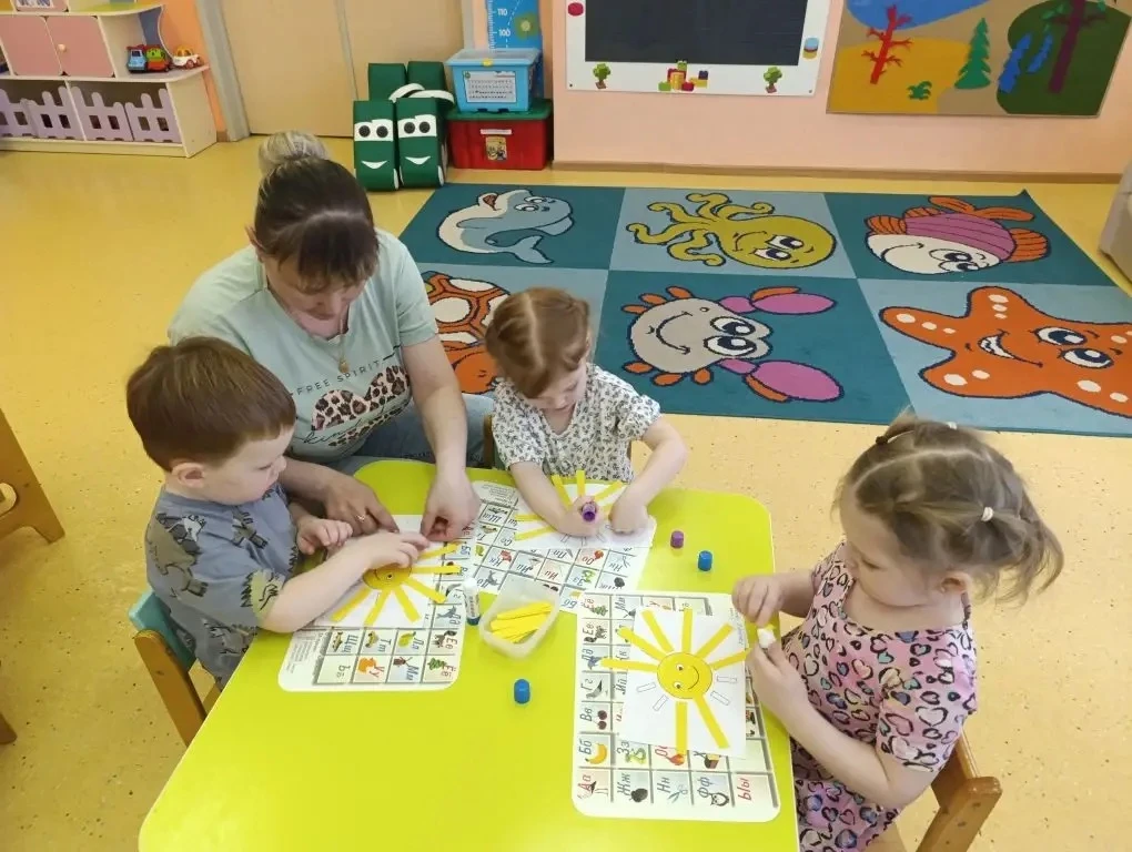 ☀️ В первой младшей группе «Капельки» дошкольного отделения «Русалочка» сегодня светило солнышко! На