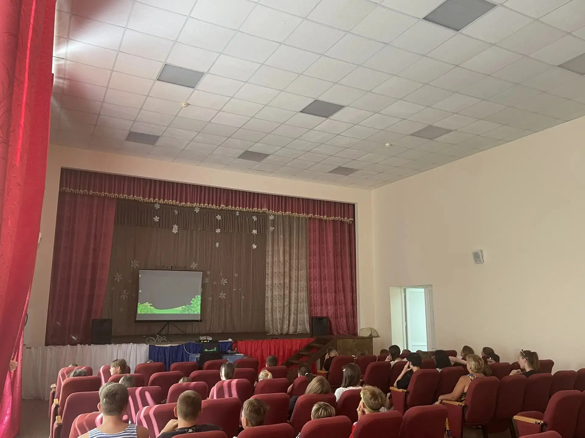 21 июля в СК х.им.Тамаровского в рамках проекта «Культура для школьников» был организован просмотр р