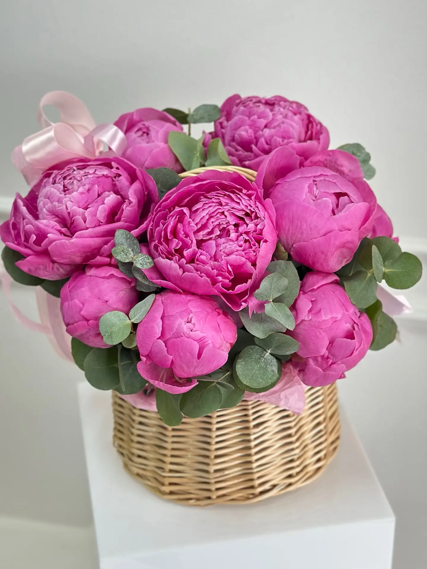 🎀Корзинки с пионами - это отдельная любовь этого лета 💕