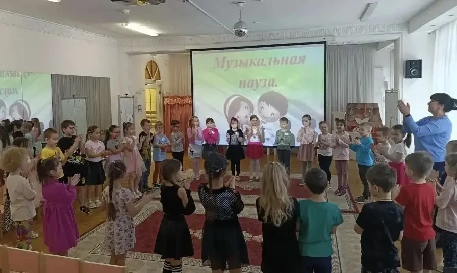 🔬 «Ужасно интересно всё то, что неизвестно!»  С 2 по 11 февраля в дошкольных зданиях нашей школы про