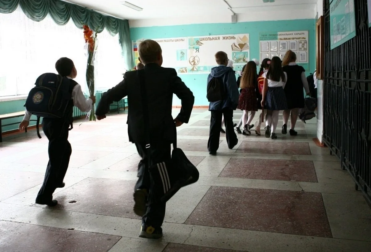 Из‑за всплеска ОРВИ в Омске приостановили занятия в 40 классах и 7 группах
