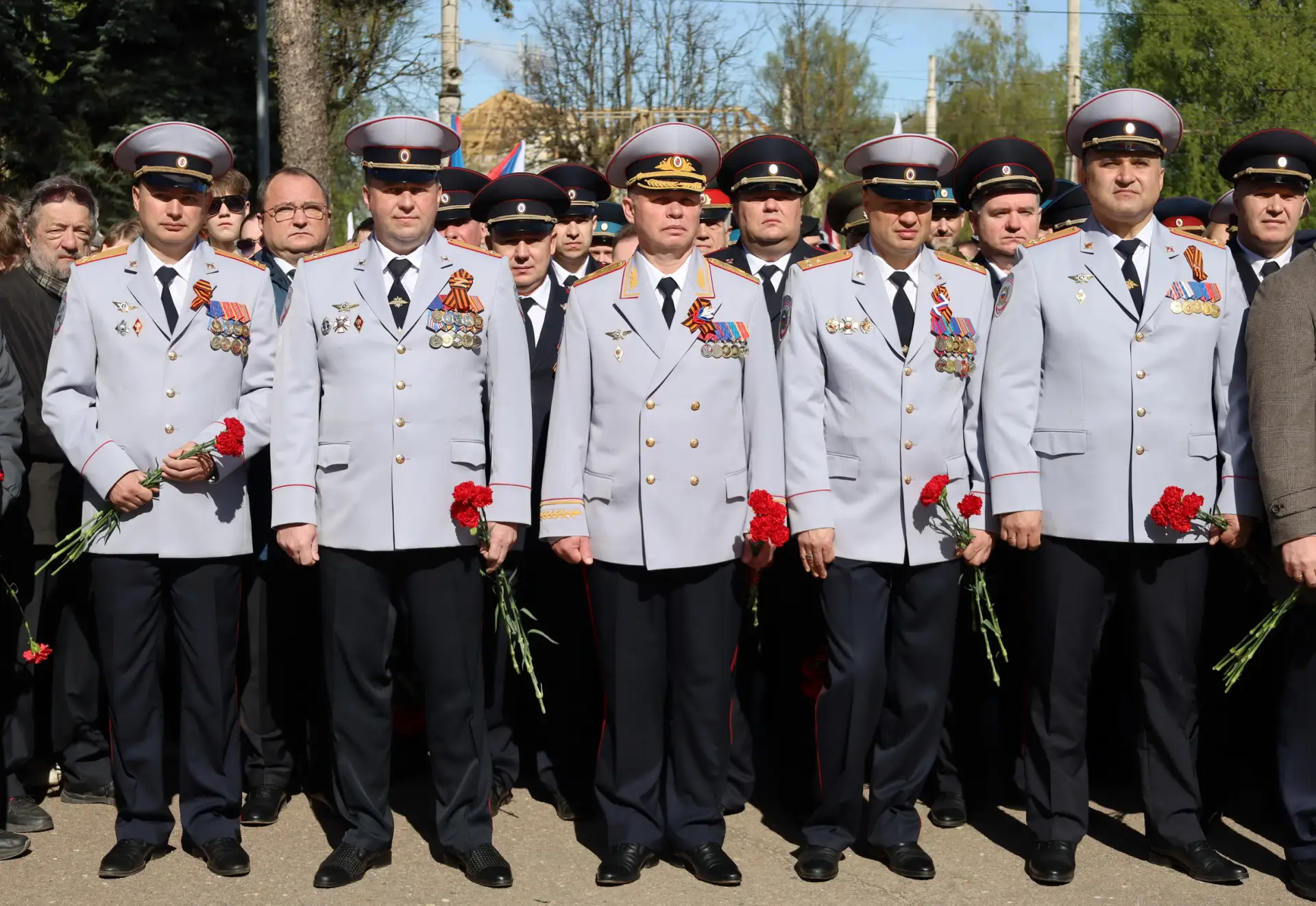 Костромские полицейские приняли участие в памятных мероприятиях, посвященных 81-годовщине Победы в В