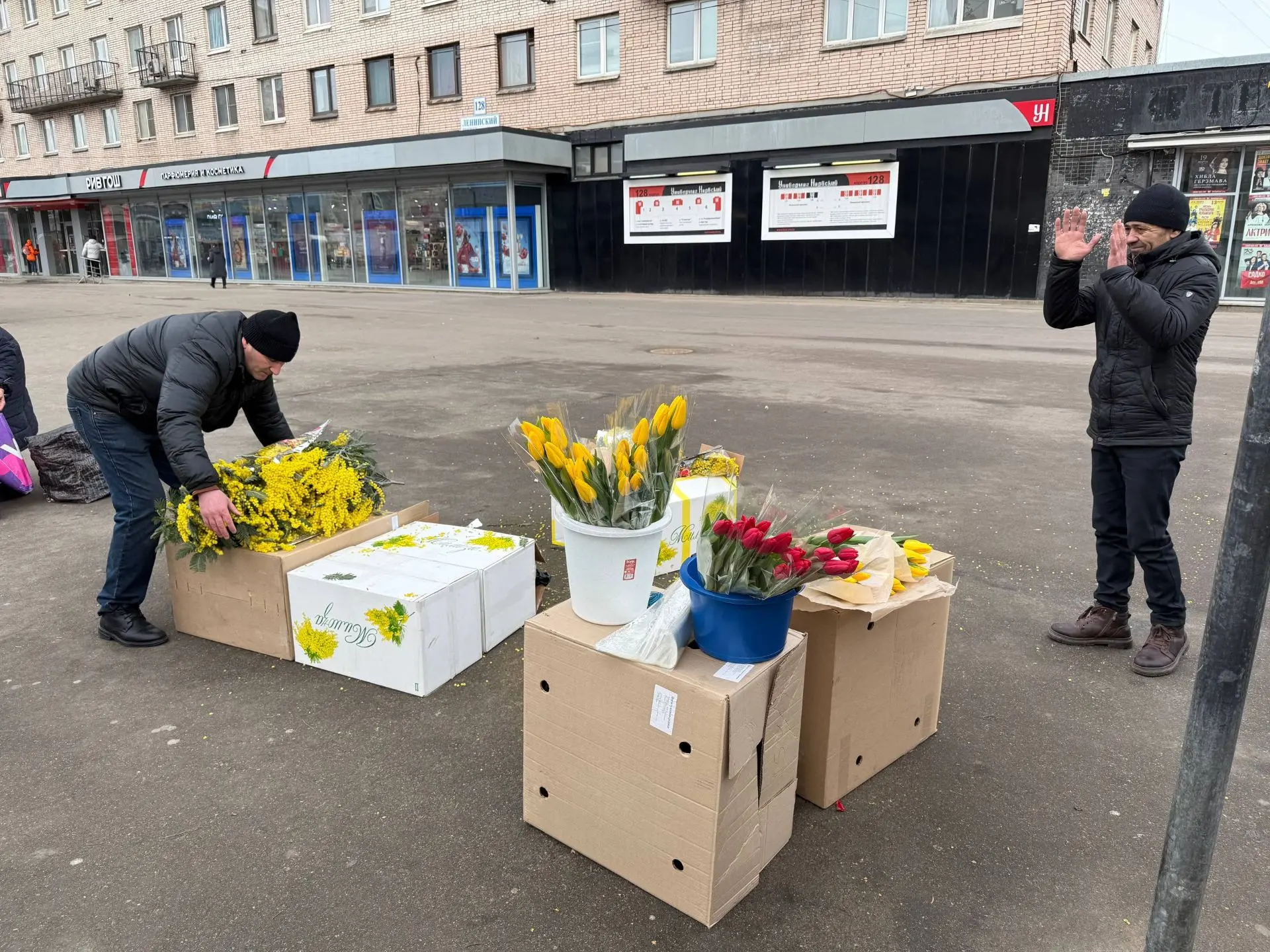 ⚔ Комитет подвел итоги профилактических рейдов по ликвидации несанкционированной торговли цветочной 