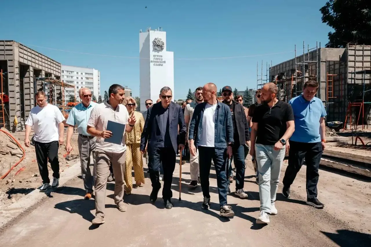 ❗️Александр Хинштейн проинспектировал реконструкцию мемориала Памяти Павших и создание ...