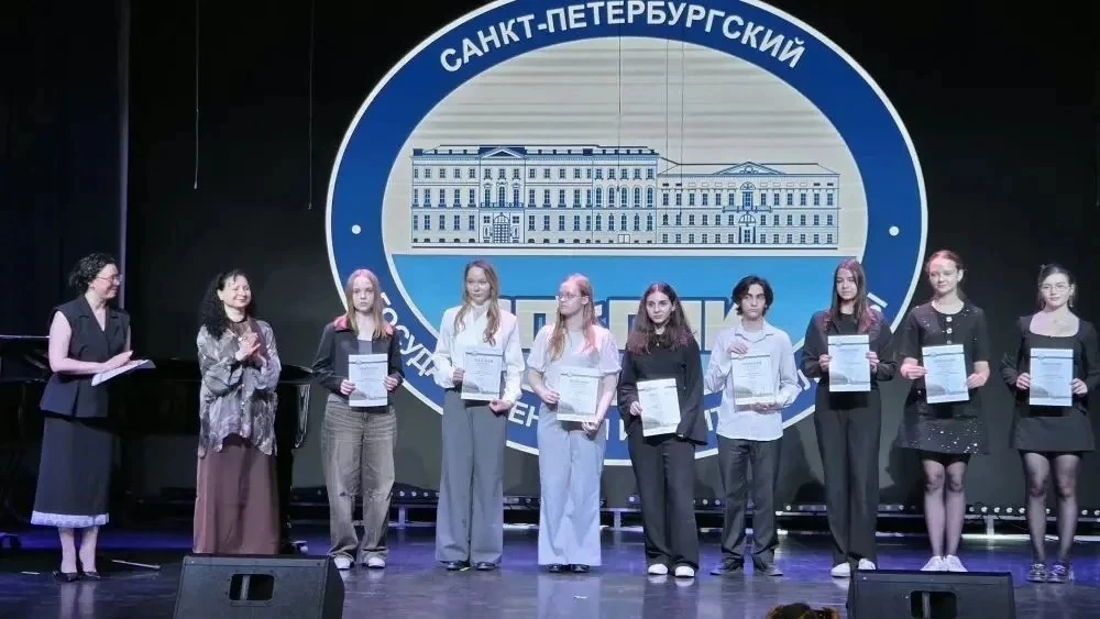 🇷🇺 Фестиваль Дружбы народов «Россия начинается с тебя!»  🔹 В СПбГИК завершился Фестиваль Дружбы наро