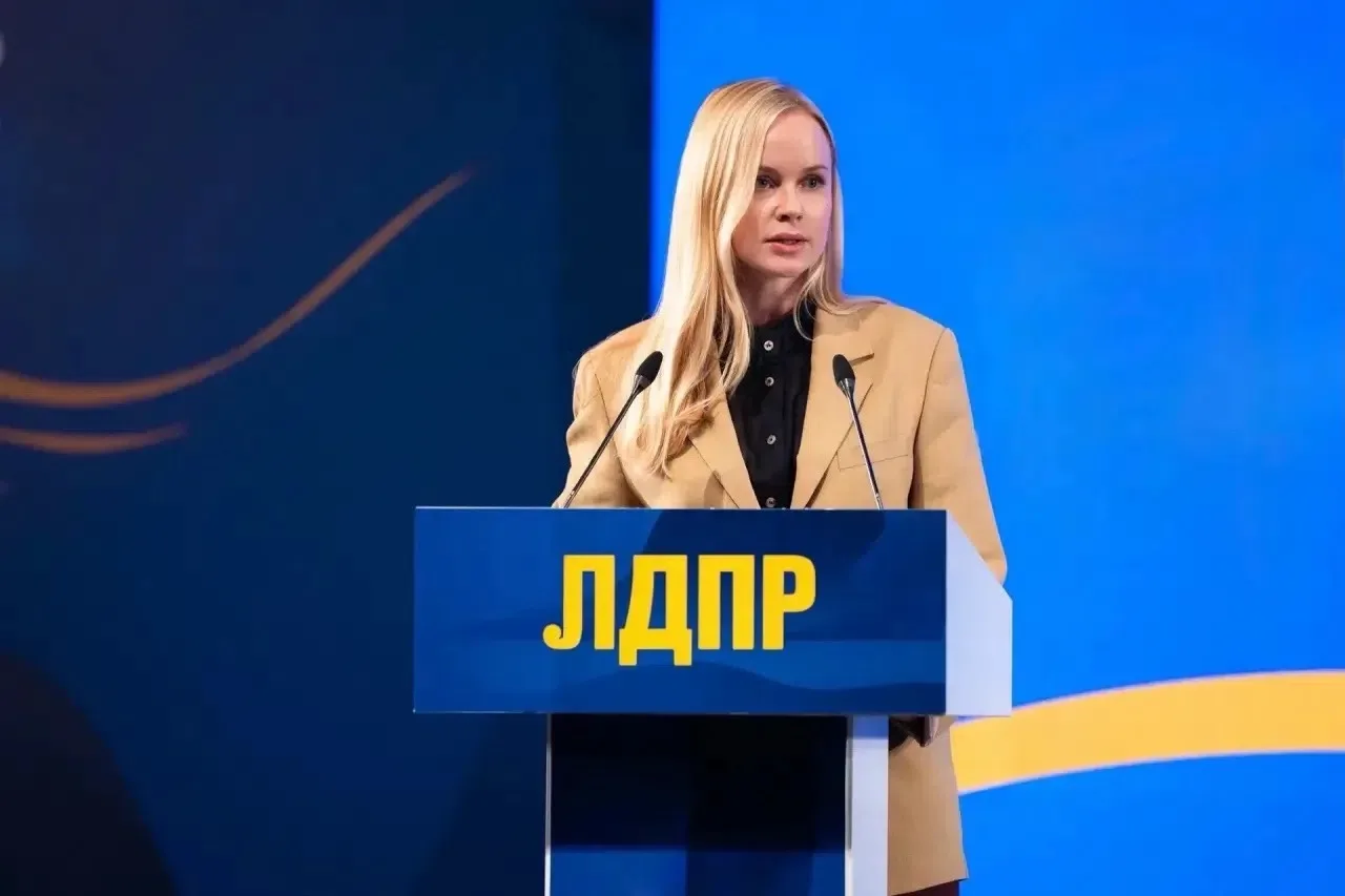Тверское региональное отделение ЛДПР поздравляет куратора региона Элеонору Кавшар с наз...