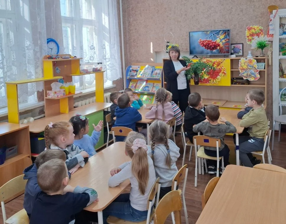 🍂 11 октября — День красной рябины! Праздник «осенней красы» в нашем саду 🍂