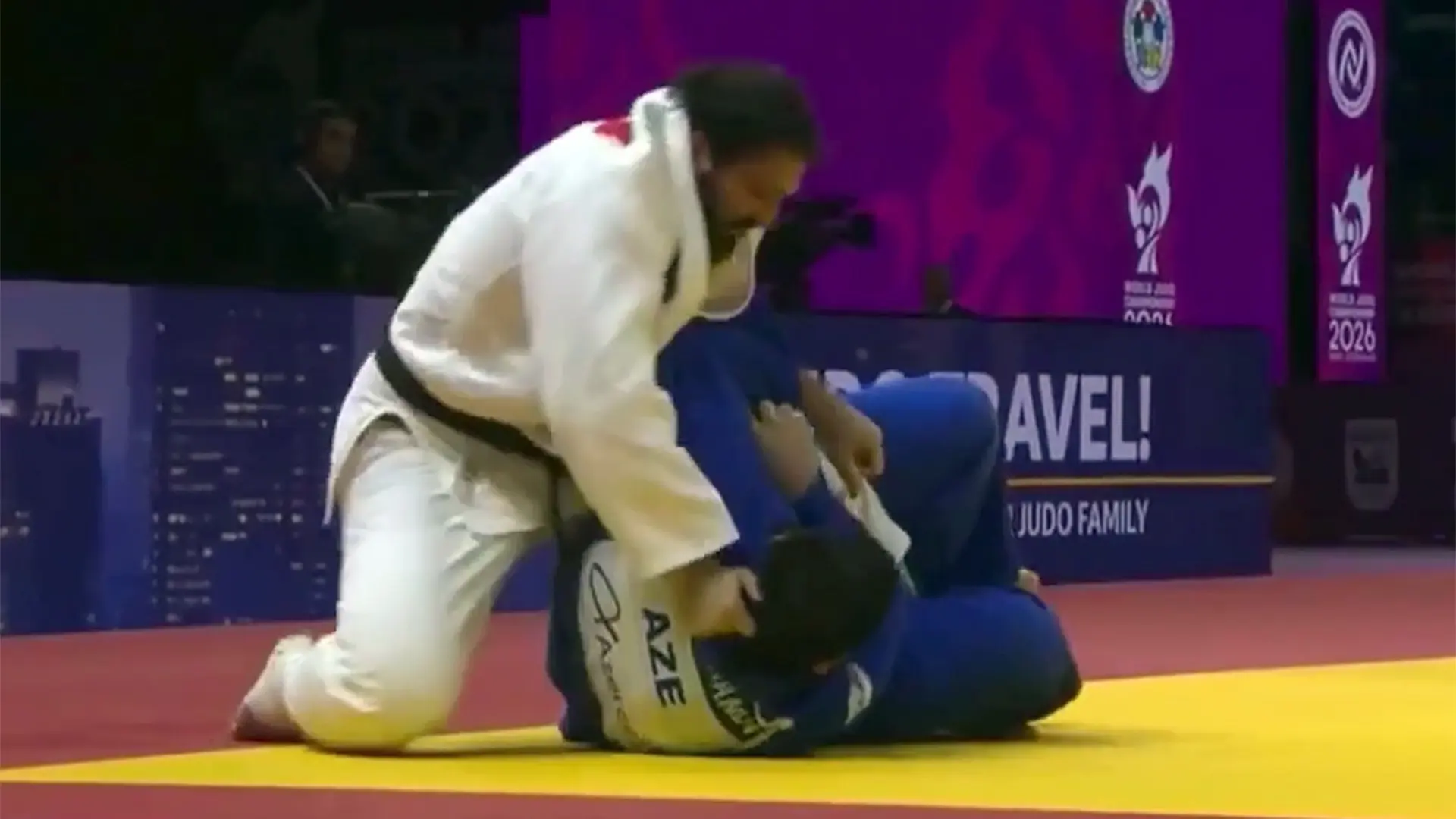 Россиянин Инал Тасоев завоевал золотую медаль чемпионата мира по дзюдо в Баку.