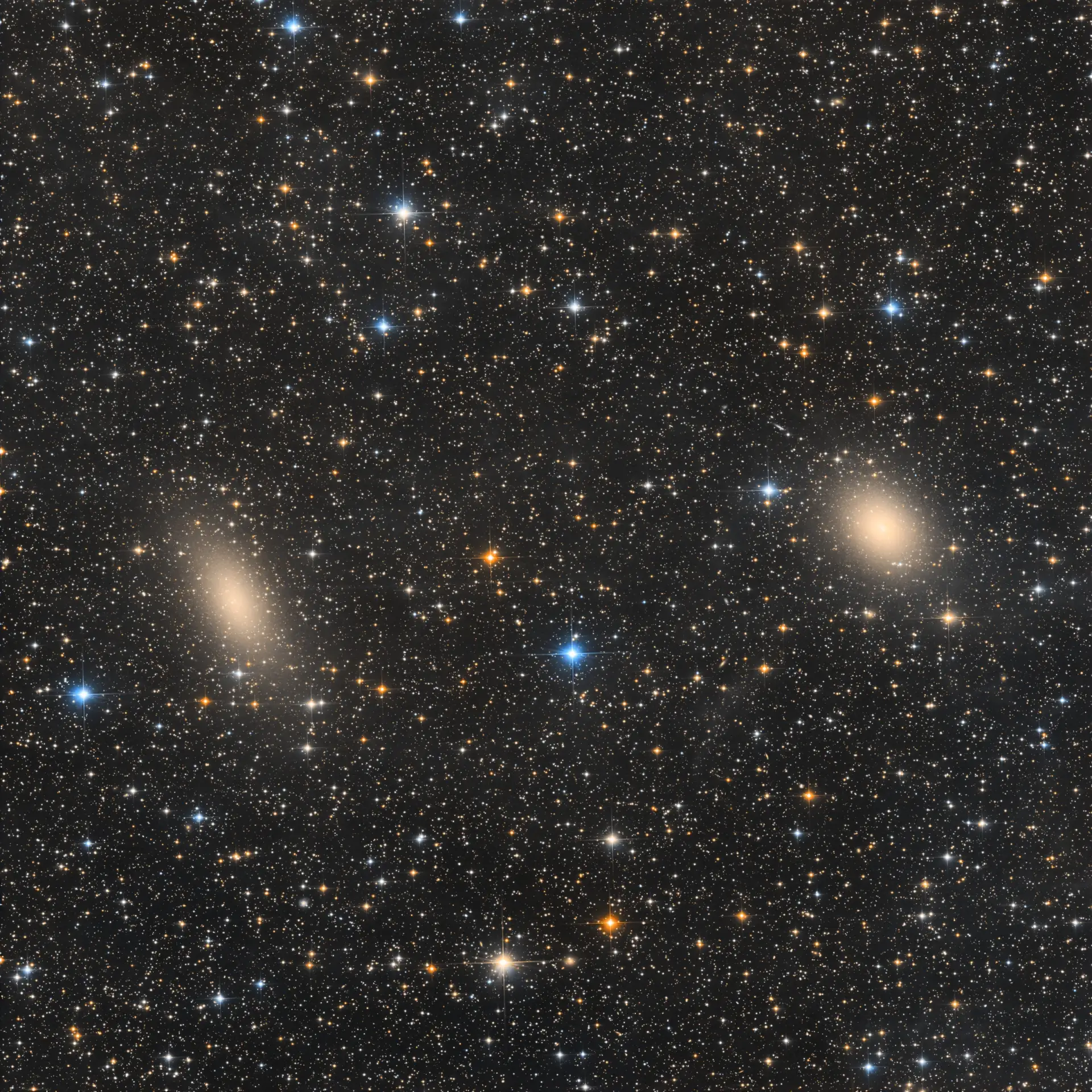NGC 147 и NGC 185 [Космокадр 13.02.2026]
