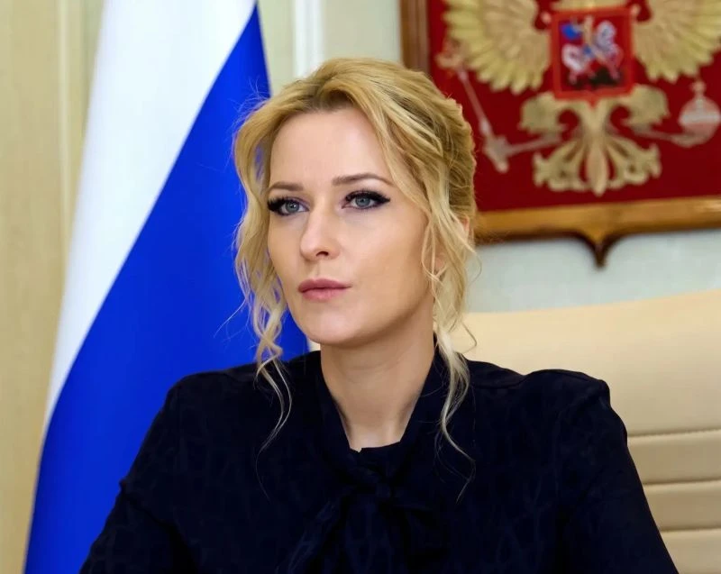 Уполномоченный по правам человека в РФ Яна Лантратова поздравила семью из Сызрани с дол...