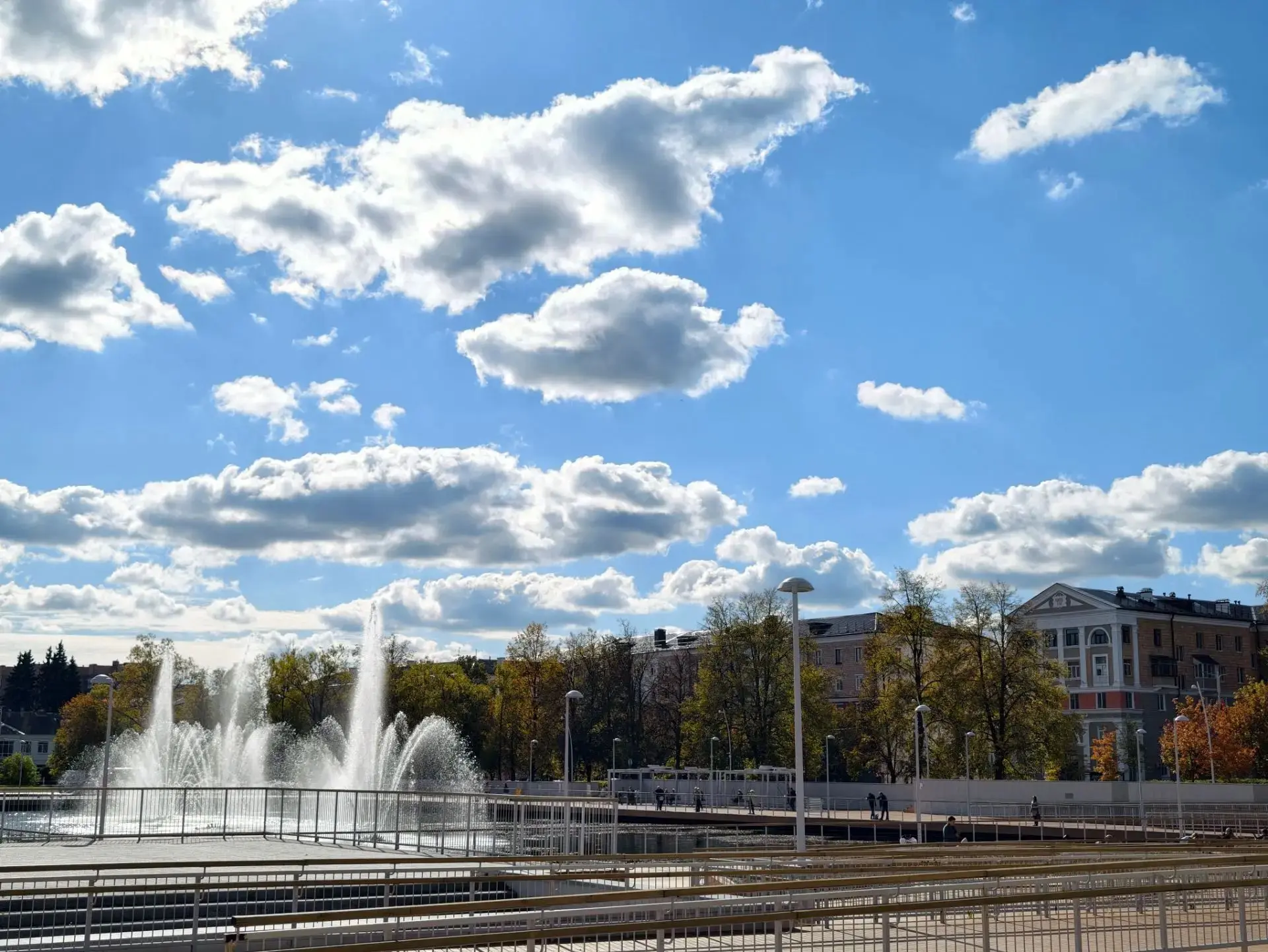 Пусть вам будет красиво, друзья💙 Пусть облака подарят надежду, что все мечты сбудутся. 💙