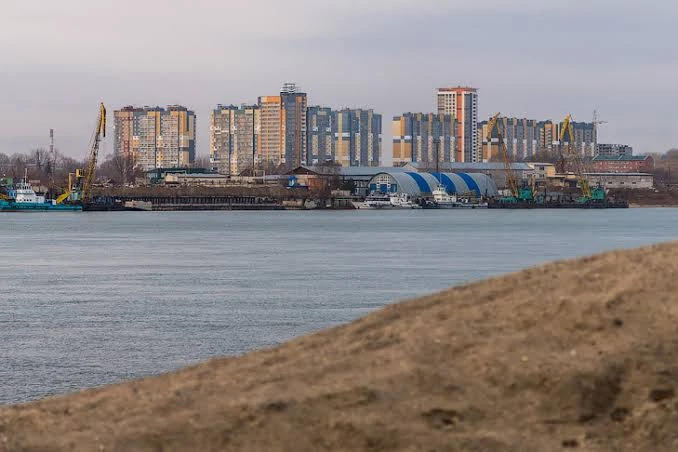 🧑‍⚖️ Суд дал владельцам пескобазы месяц на освобождение земельного участка на берегу О...