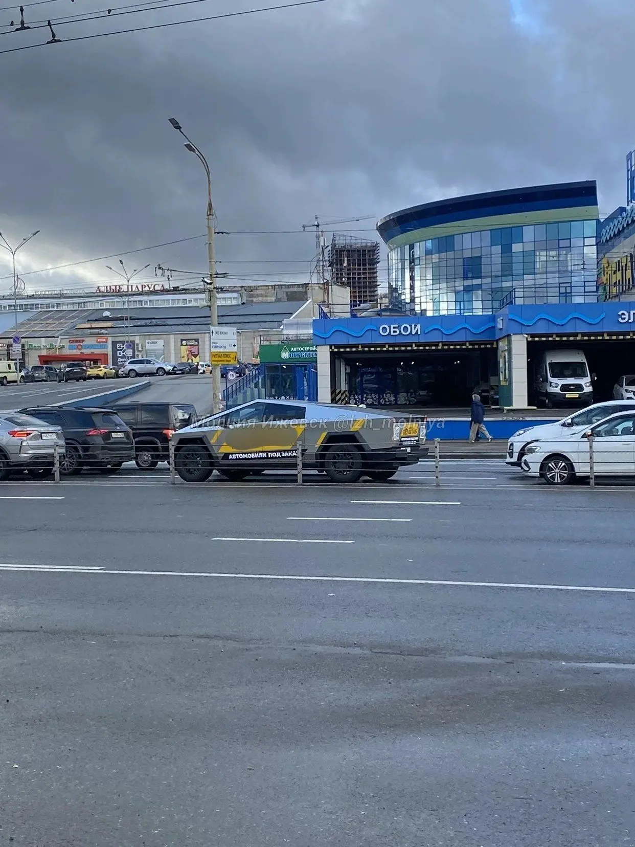 🏎 В Ижевске заметили Tesla Cybertruck от Илона Маска