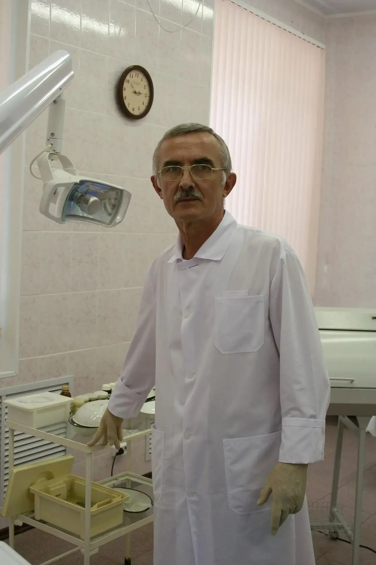 Сегодня, в День врача, особенно хочется сказать слова благодарности людям в белых халат...